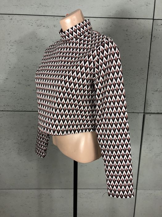 Monki roz. M crop top