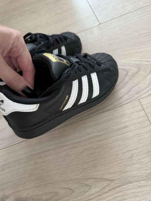 Adidas superstar
