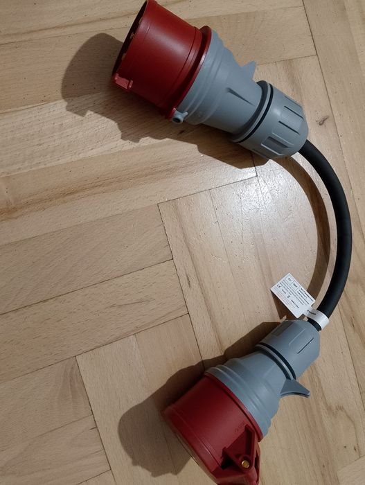 Adapter przejściówka gniazda siłowego