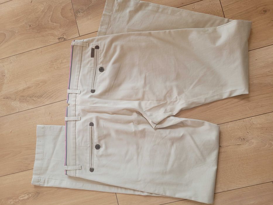 Eleganckie casual męskie spodnie kremowe Zara
