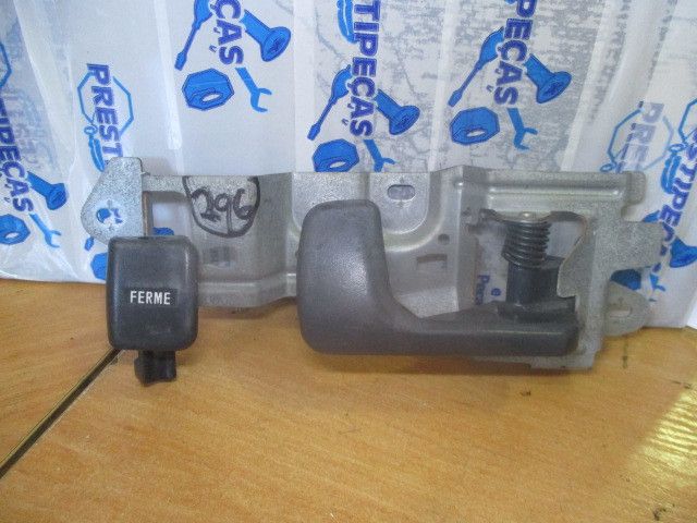 Puxador interior porta frente direito HONDA Civic VI Sedan (EJ_, EK_)