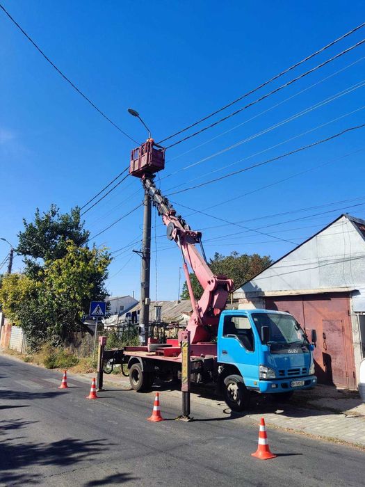 Услуги, аренда автовышка высотой 20м 25м 28м заказ Одесса и область