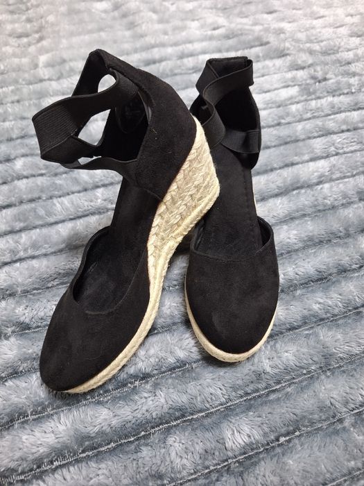 Sapatos Pretos de Verão Casuais