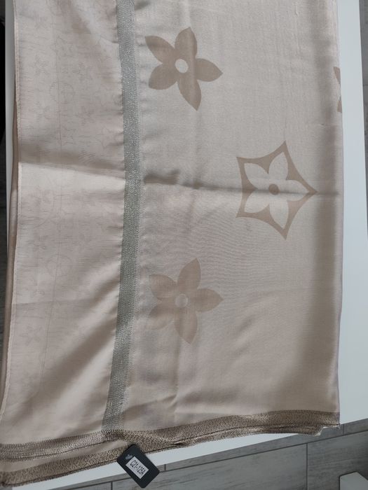 Długi cienki szal damski 200x70cm beżowy PROMOCJA