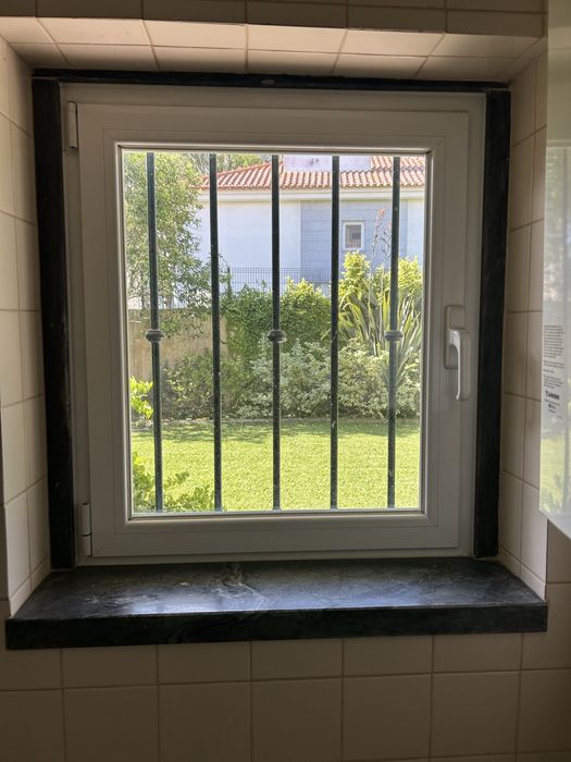 Caixilharia de Aluminio marca SAPA