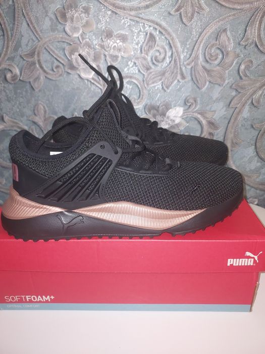 Женские кроссовки Puma