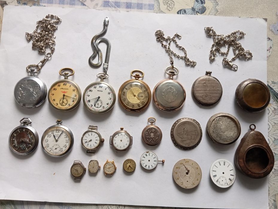 Годинники настінні - карманні -  le roi a Paris