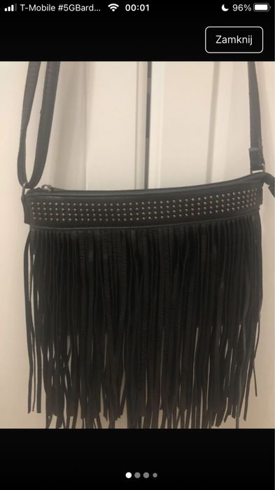Torebka z ozdobnymi frędzlami