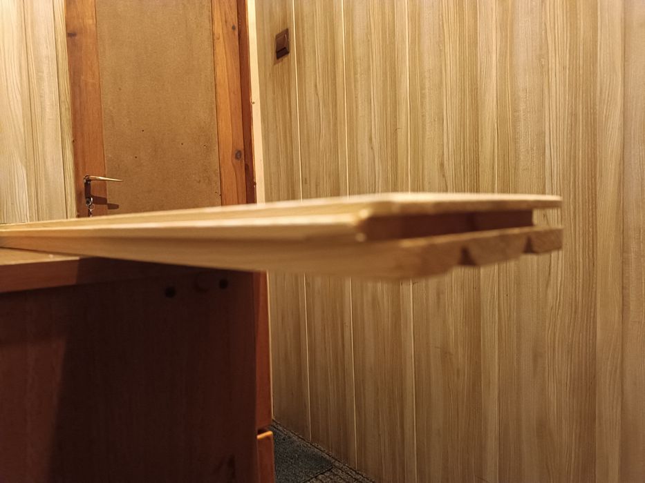 Podłoga drewniana, sosnowa, rustik