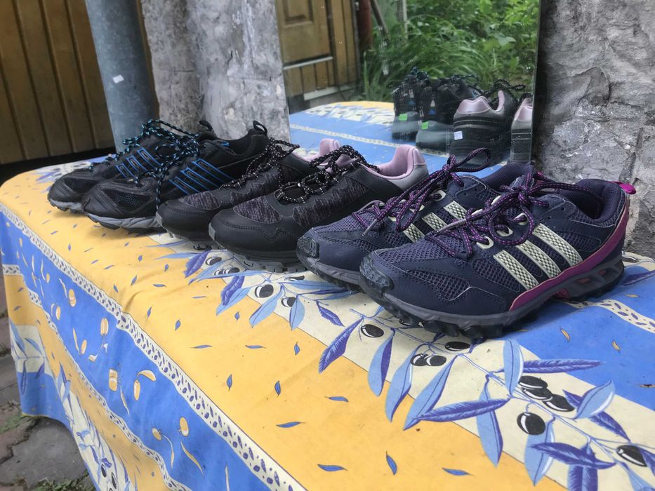 трекінгові  кросівки ADIDAS розмір 40 по устілці 25-25.5см