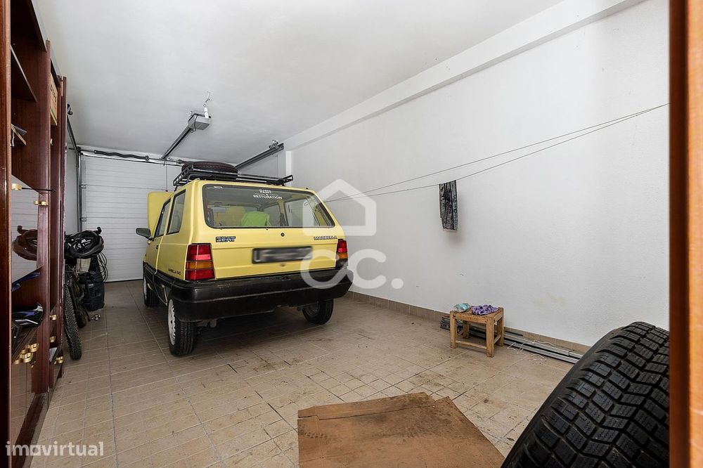Moradia T3 c/ Quintal, Terraço e Garagem no Loteamento Quinta das Sesm