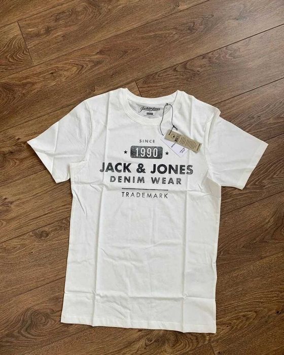 Футболка на літо Jack&Jones