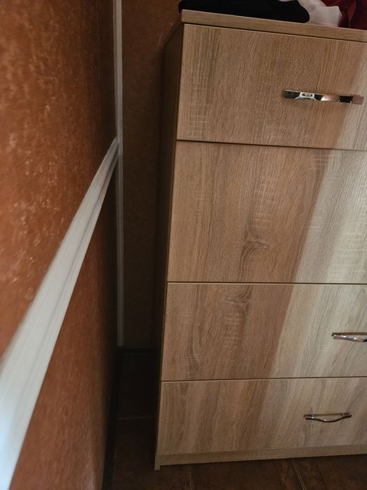 Продам большой комод делался на заказ в отличном состоянии
