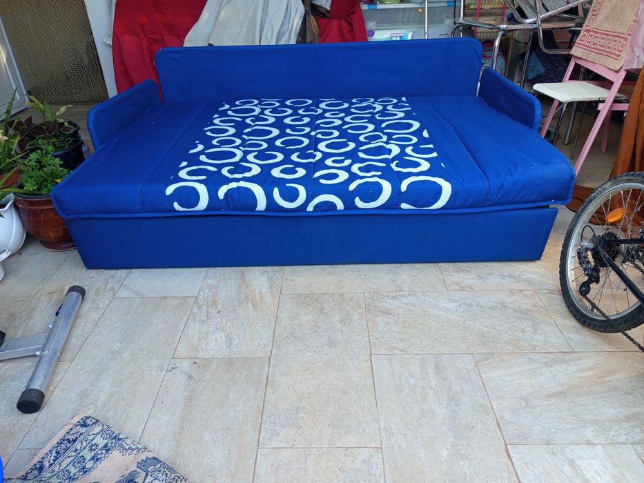 Sofá cama bom estado de conservação
