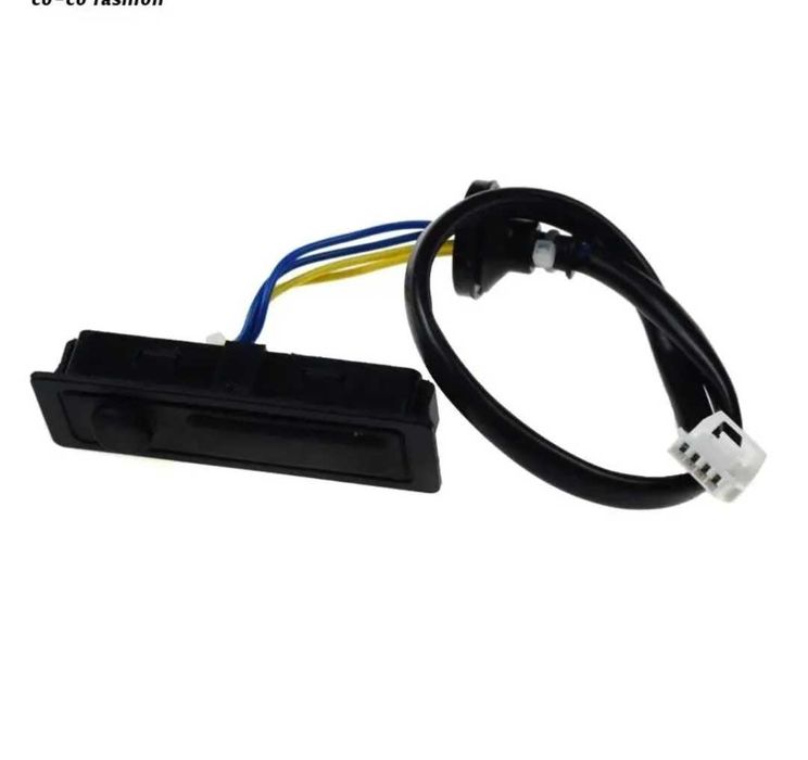 Кнопка багажника Nissan leaf, Murano!