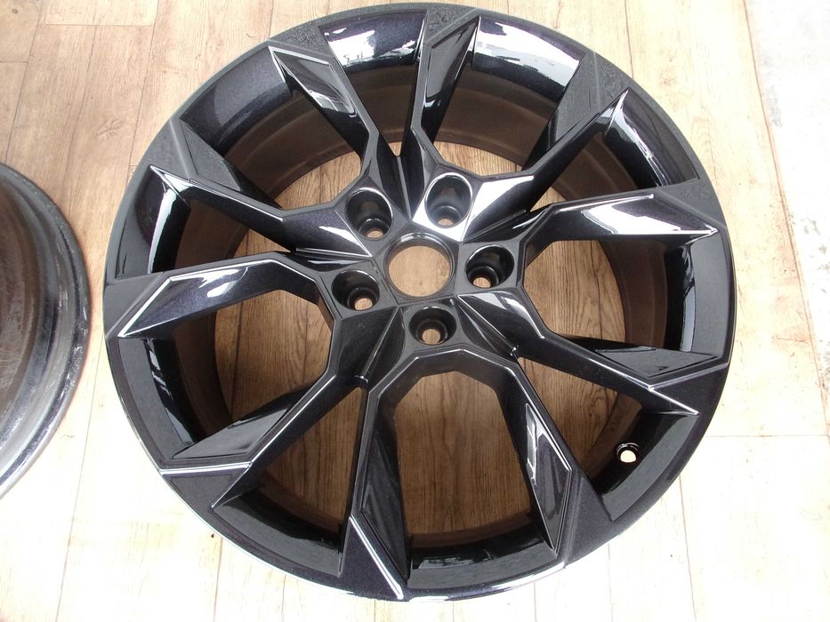 Felgi Skoda Octavia III RS 19x7,5 5x112 ET 51 ładne 2 szt