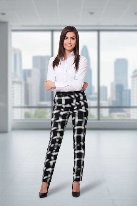 Стильные укороченные черно-белые брюки в клетку TU, р. S/М