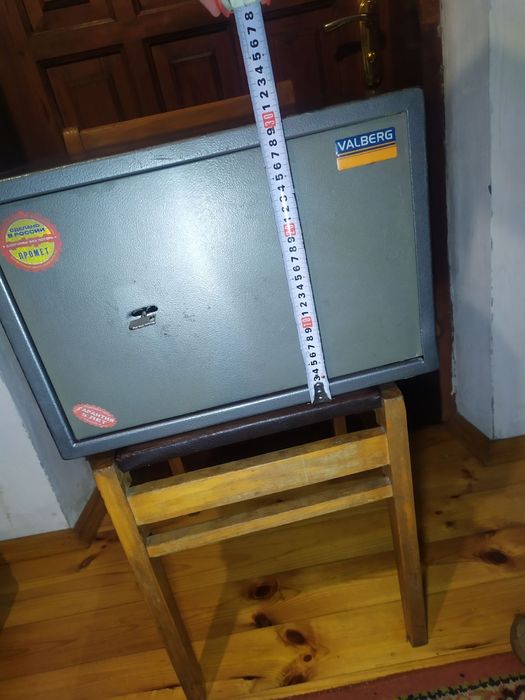 Продам сейф для антикваріату та інших цінностей