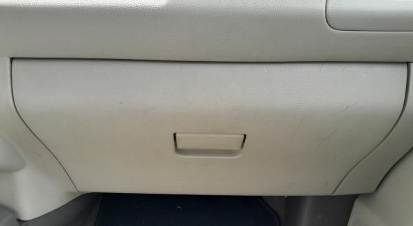 Porta luvas NISSAN Leaf EV (ZE0)