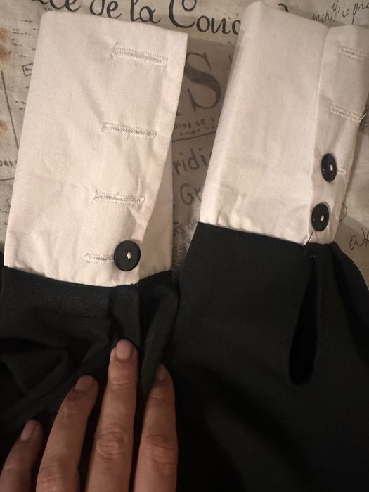 Платье черное с воротником и манжетами ( сукня чорна)