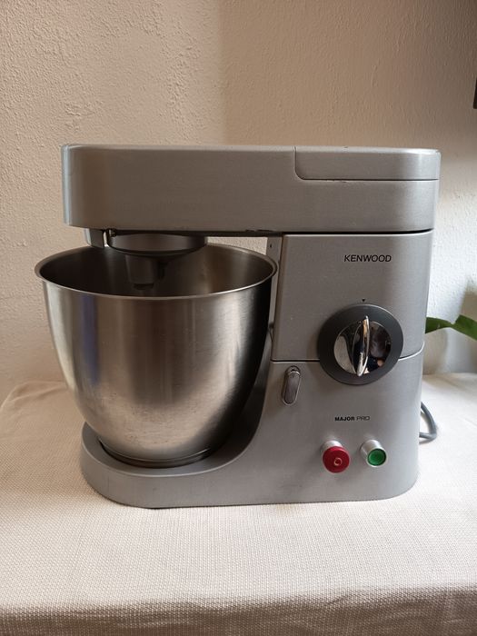 Batedeira kenwood (major pro 6.2L)