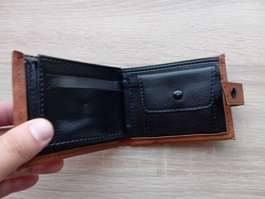 Portfel skórzany męski Emporio Armani - elegancki, promocja