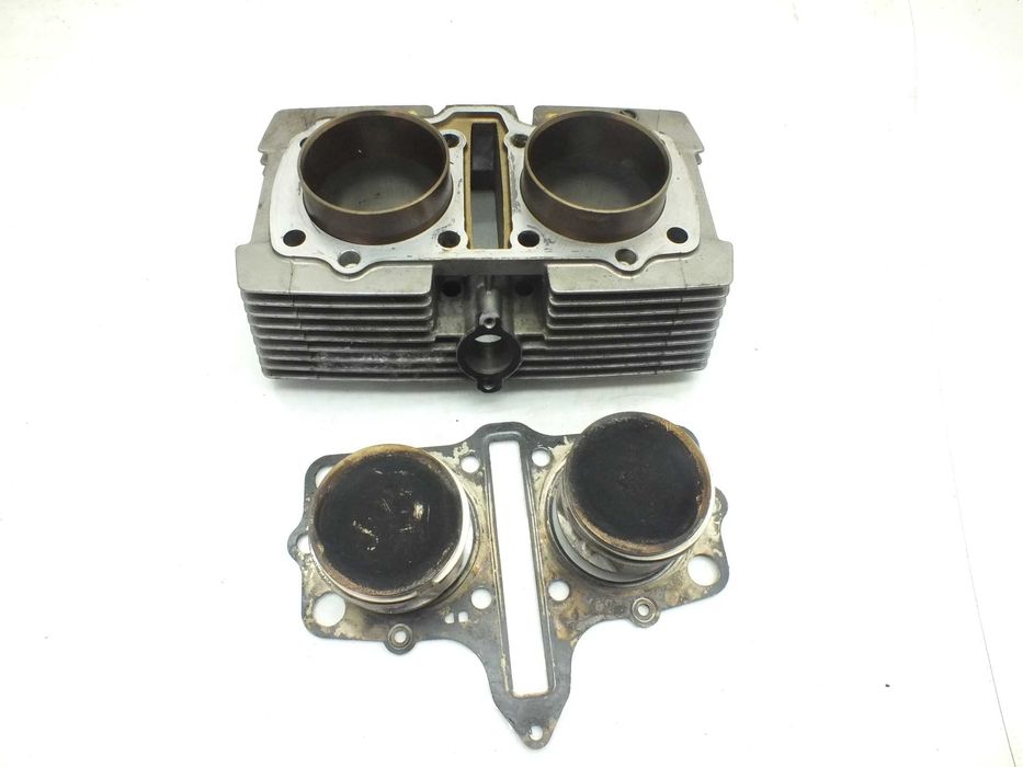 Suzuki GS 500 01- cylinder tłoki