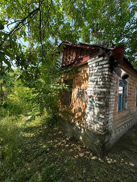 Продаж будинку з окремою територією в Ромнах, без комісії