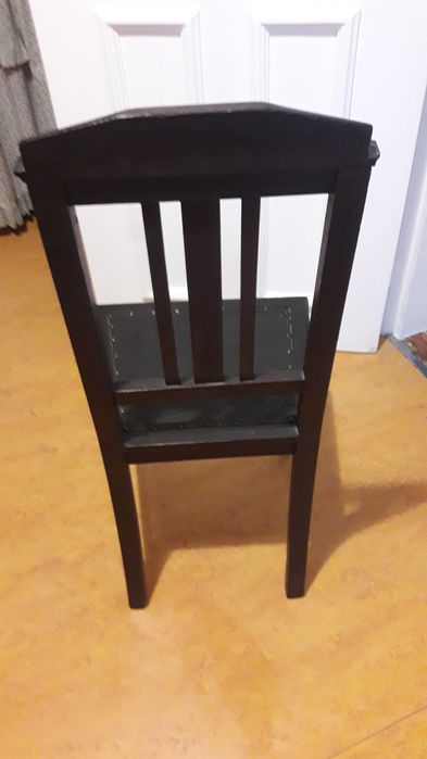 Mesa de cozinha e 3 cadeiras