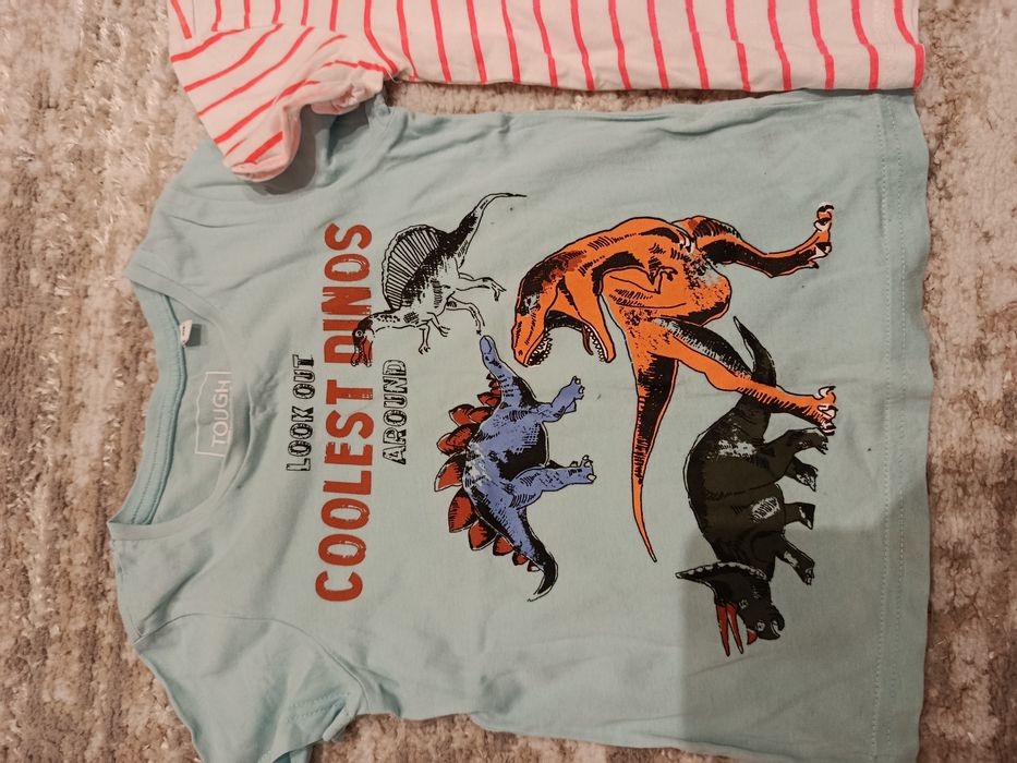 T-shirty w rozmiarze 104