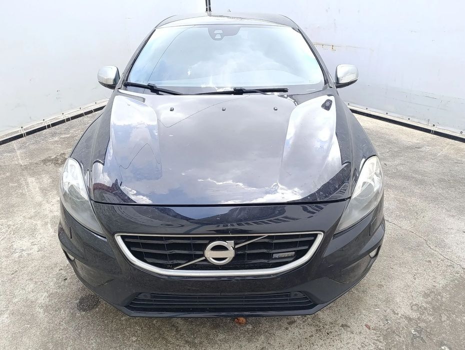 Para peças VOLVO V40 Hatchback