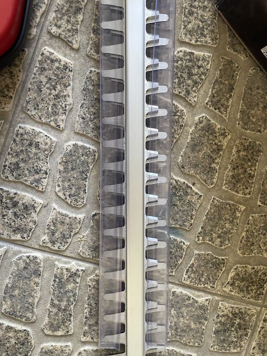 Maquina cortar sebes