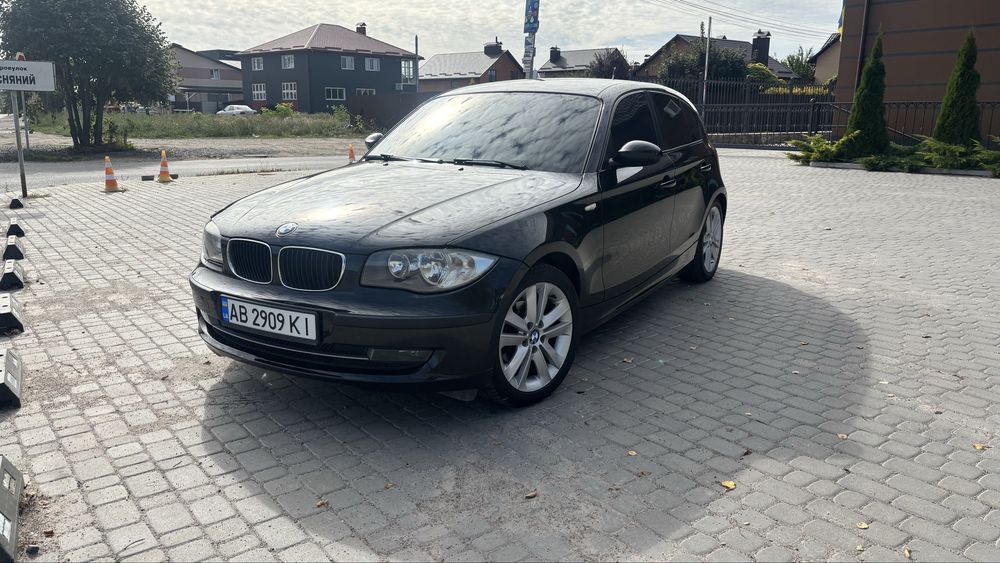 Продам BMW 1 e87