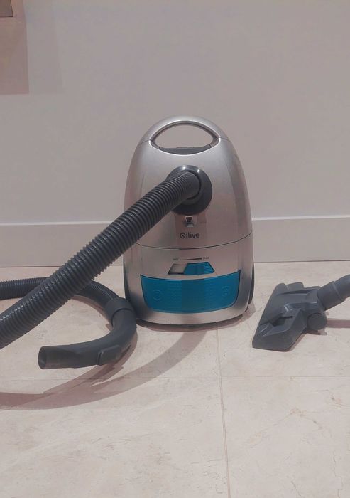 Aspirador Qilive c/ potência 1000w e filtro hepa - oferta 2 sacos