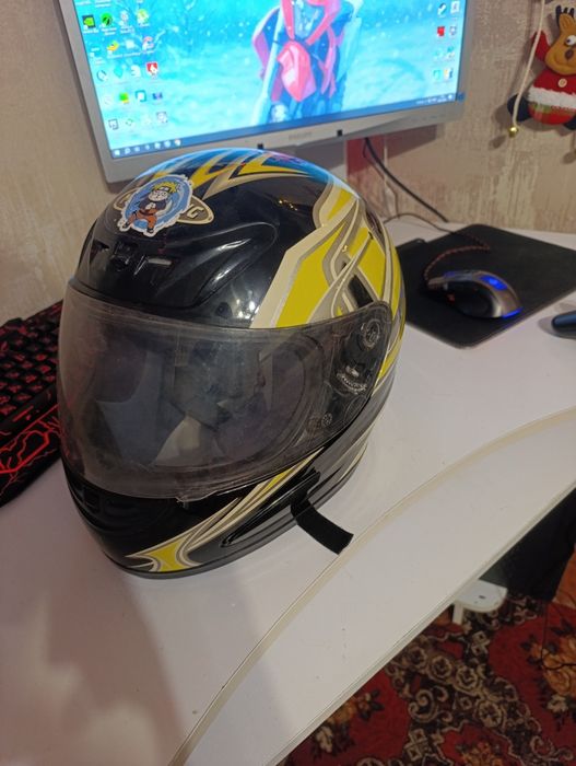 Продам мотошлем в хорошем состоянии