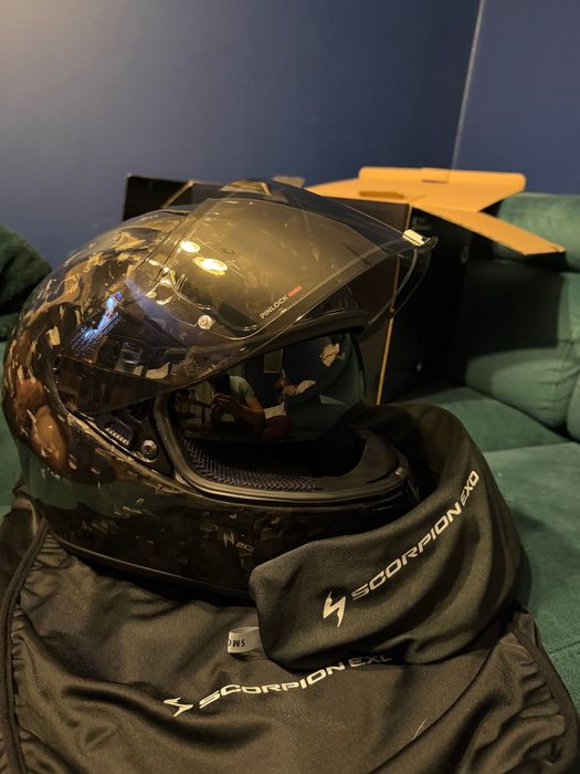 Kask scorpion onyx carbon