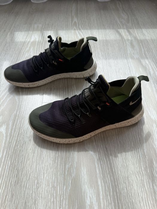 Жіночі кросівки для бігу NIKE FREE RN CMTR 17 UTILITY
