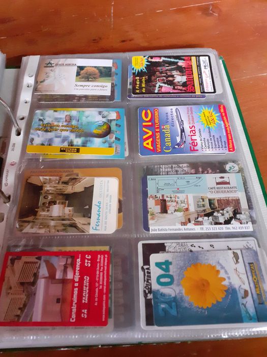 Coleção de 410 calendários antigos