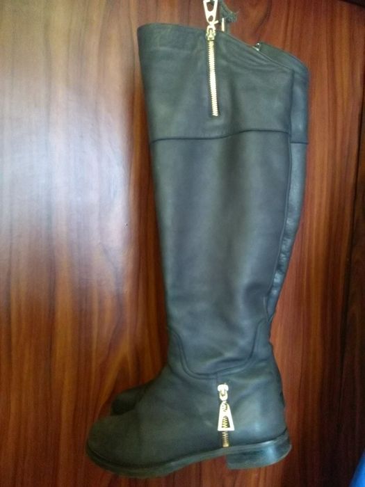 Жіночі шкіряні чоботи 39 розміру