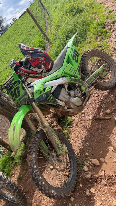 Vendo ou Troco kx 450,2020