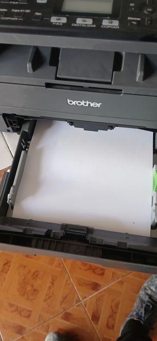 Impressora BROTHER MFC-L2710DW (Multifunções - Laser Mono - Wi-Fi)