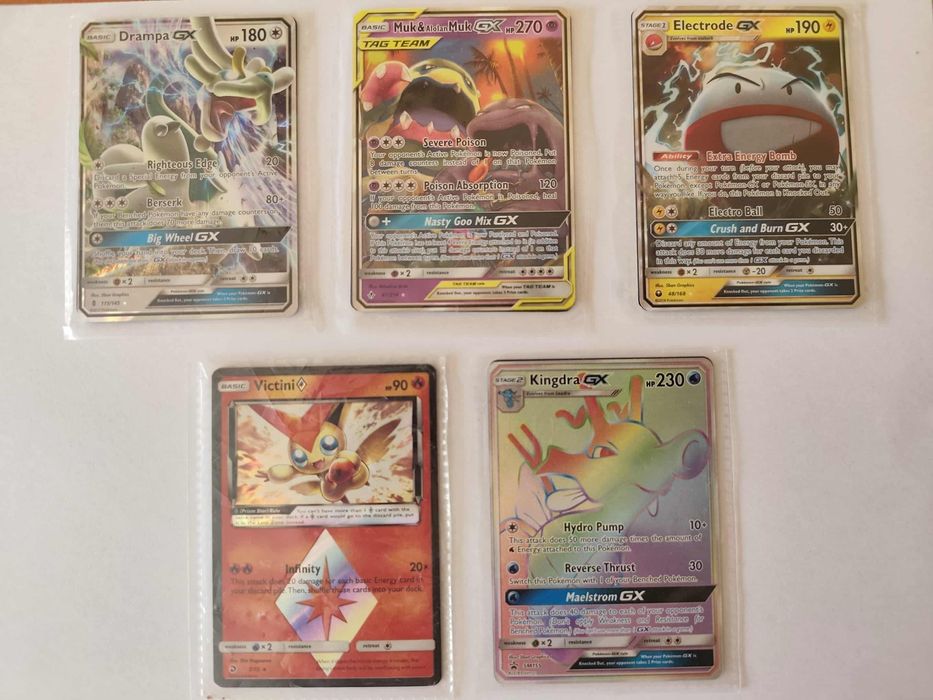 Karty Pokemon kolekcjonerskie