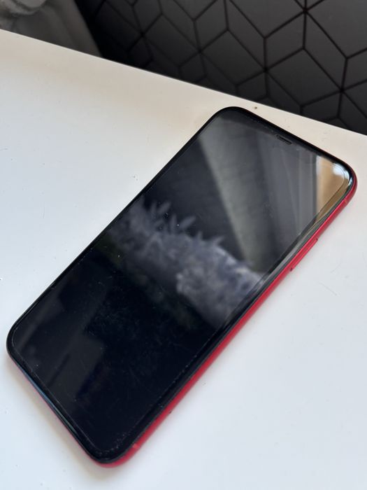 Iphone XR czerwony 64 gb. Stan dobry/bardzo dobry