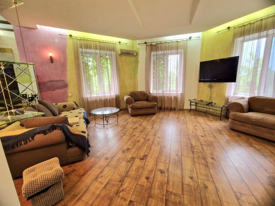 Аренда 4 квартира 2 уровня Центр