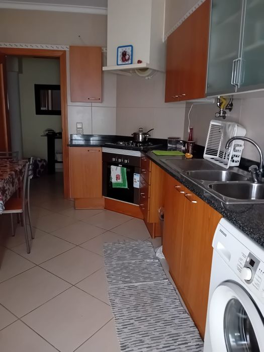 Quarto arrendar junto Egas Moniz