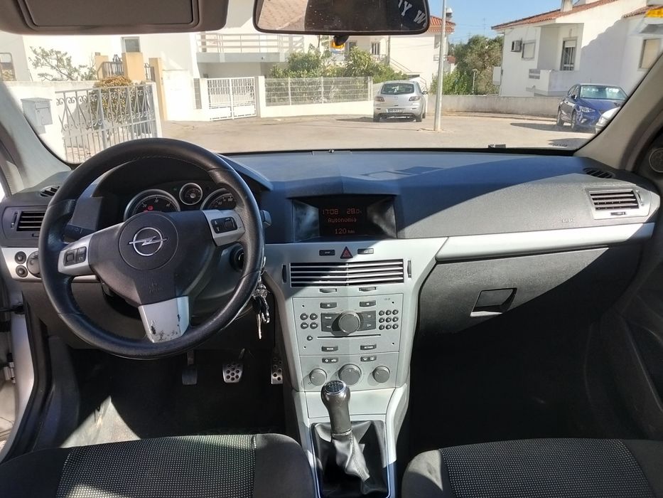 Opel Astra  2007