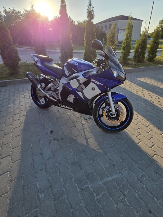 Yamaha R6 2002 року