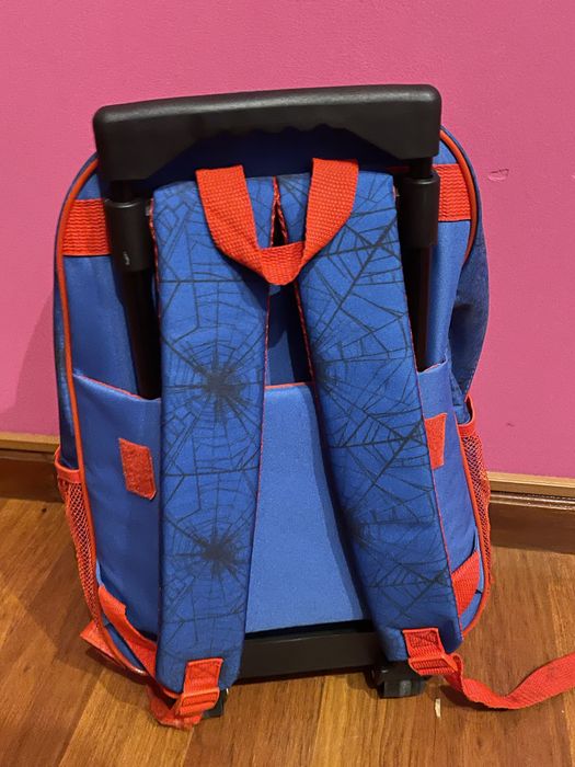 Mochila rodinhas como nova