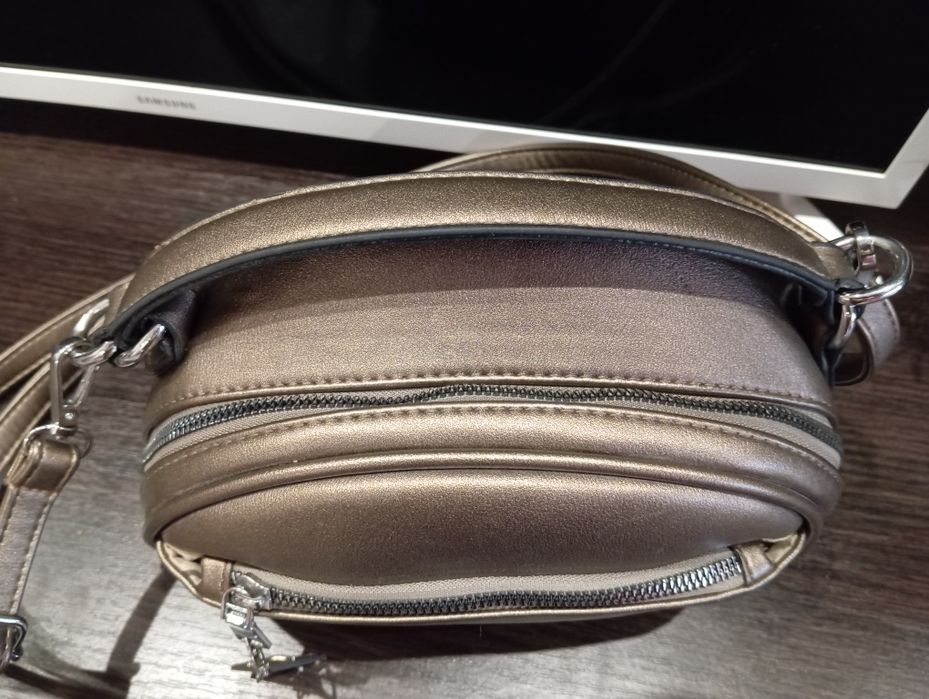 Стильна жіноча сумочка