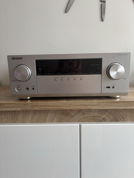 Amplituner Pioneer VSX-933